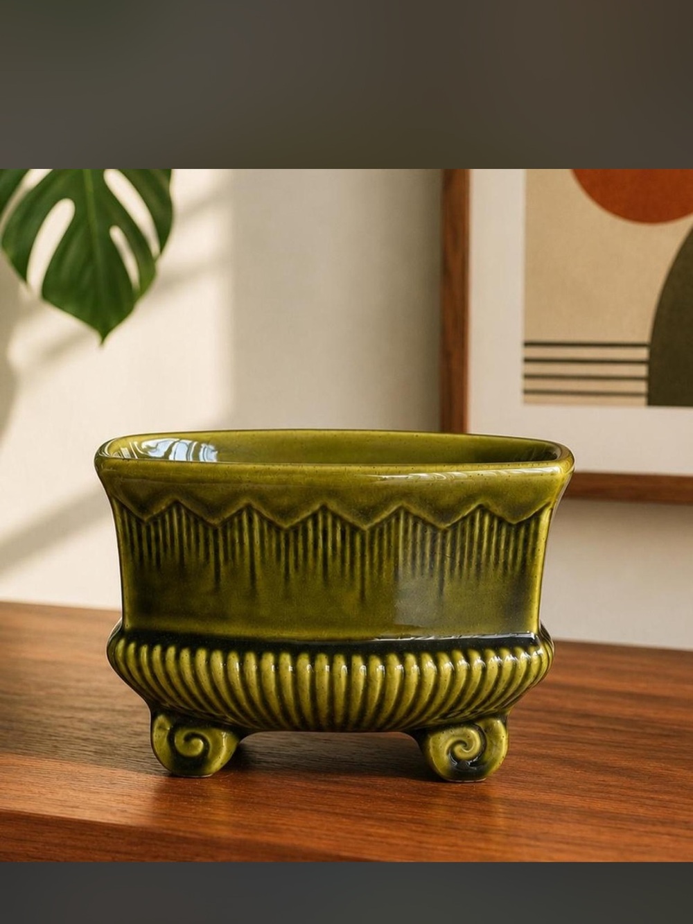 McCoy pottery planter/vase in green glaze